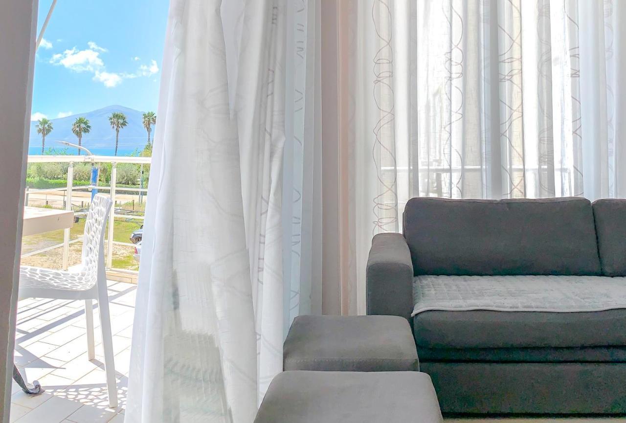 Endy Apartaments Orikum Buitenkant foto