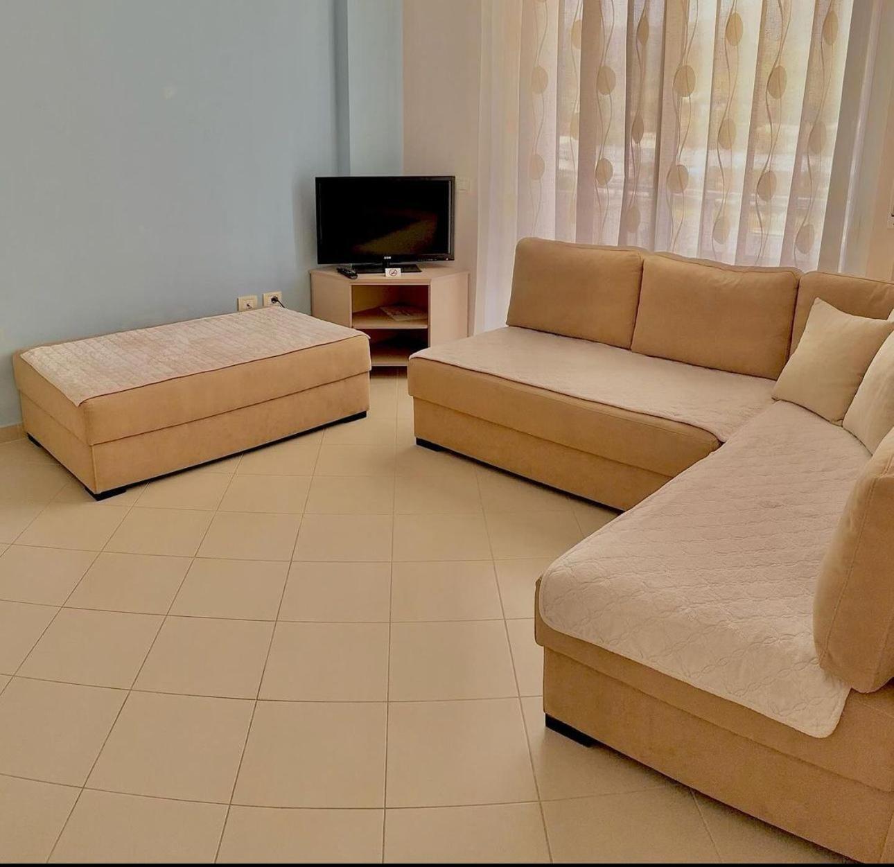 Endy Apartaments Orikum Buitenkant foto
