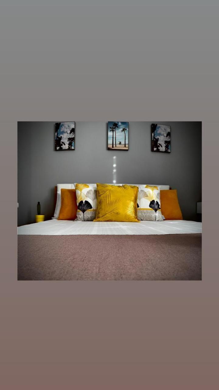 Endy Apartaments Orikum Buitenkant foto